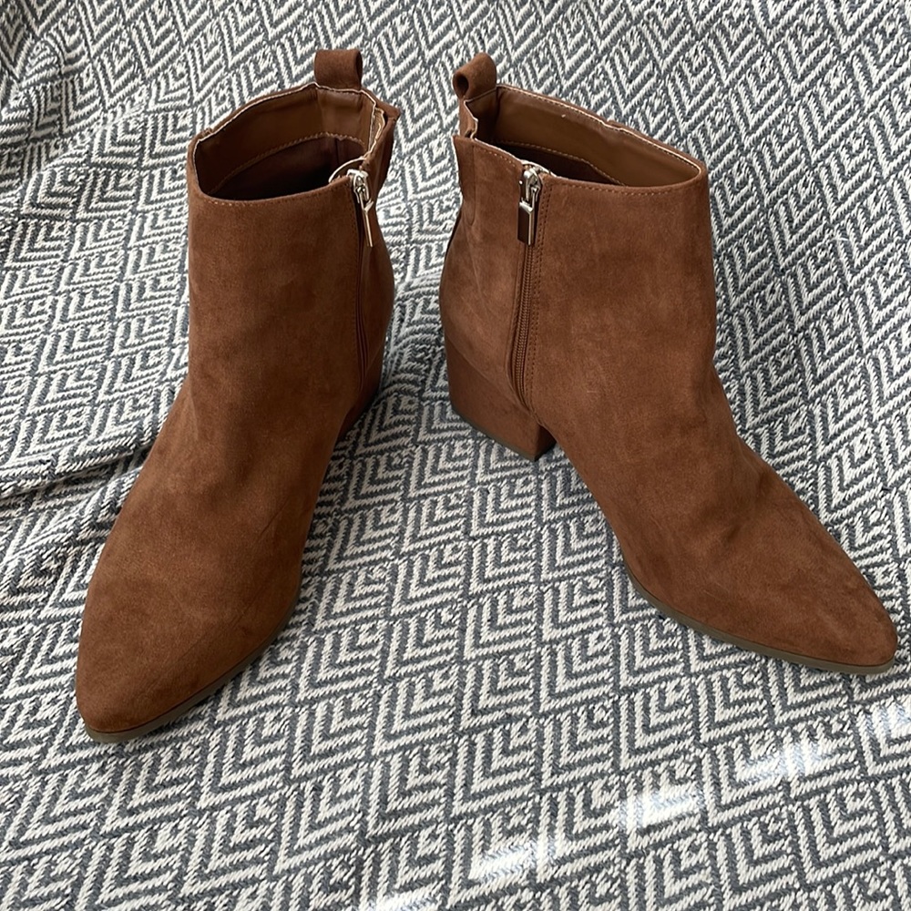A new Day booties